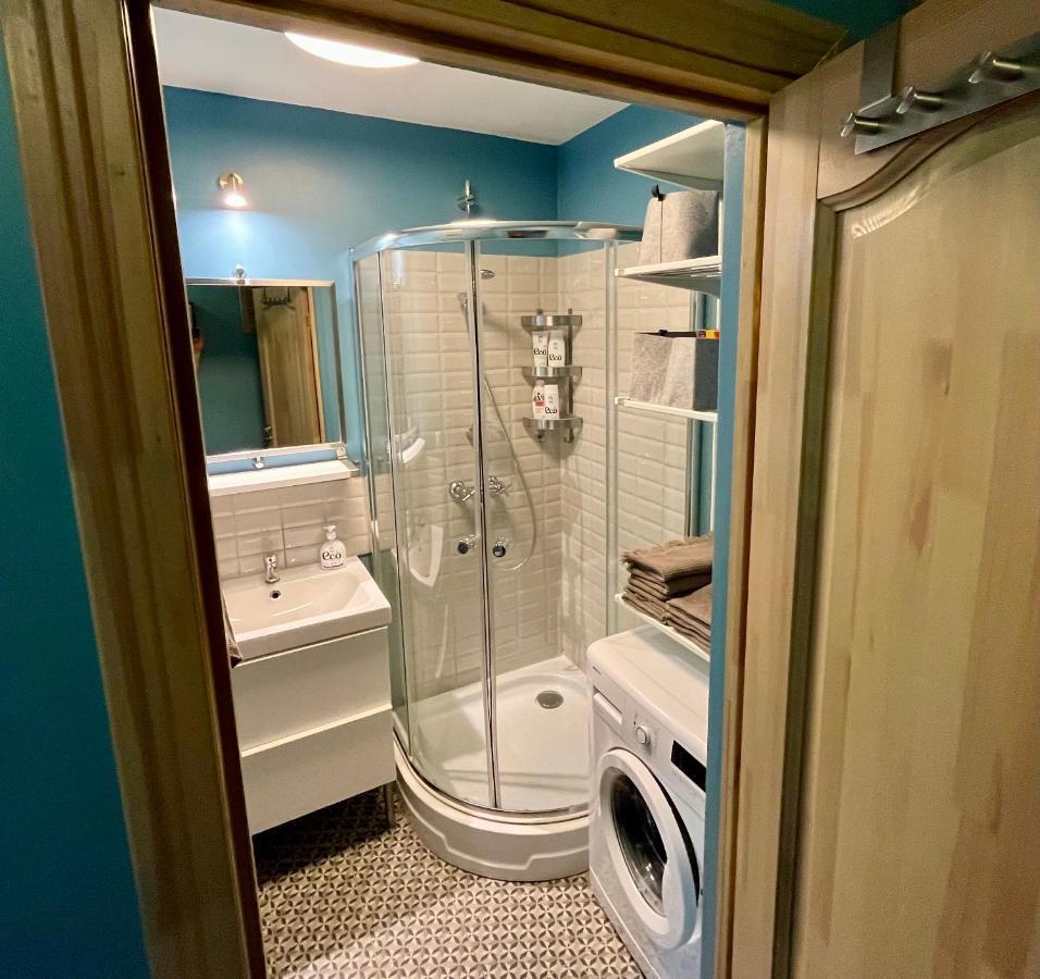 Cozy Vibes Like Home It Is Quiet Apartment With Three Bedrooms Рига Екстер'єр фото